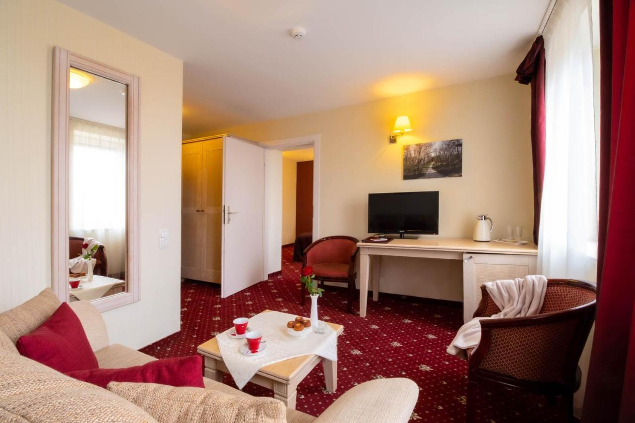 Hotel Pajurio Vieskelis Klaipeda Ngoại thất bức ảnh
