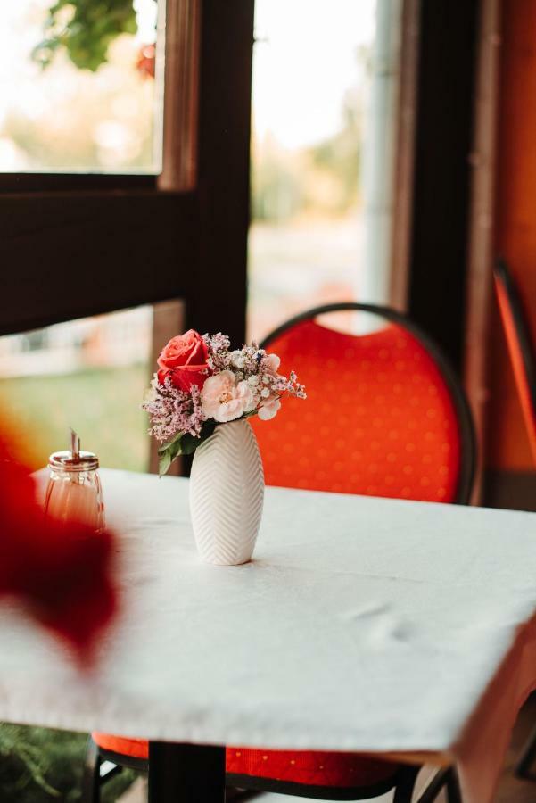 Hotel Pajurio Vieskelis Klaipeda Ngoại thất bức ảnh